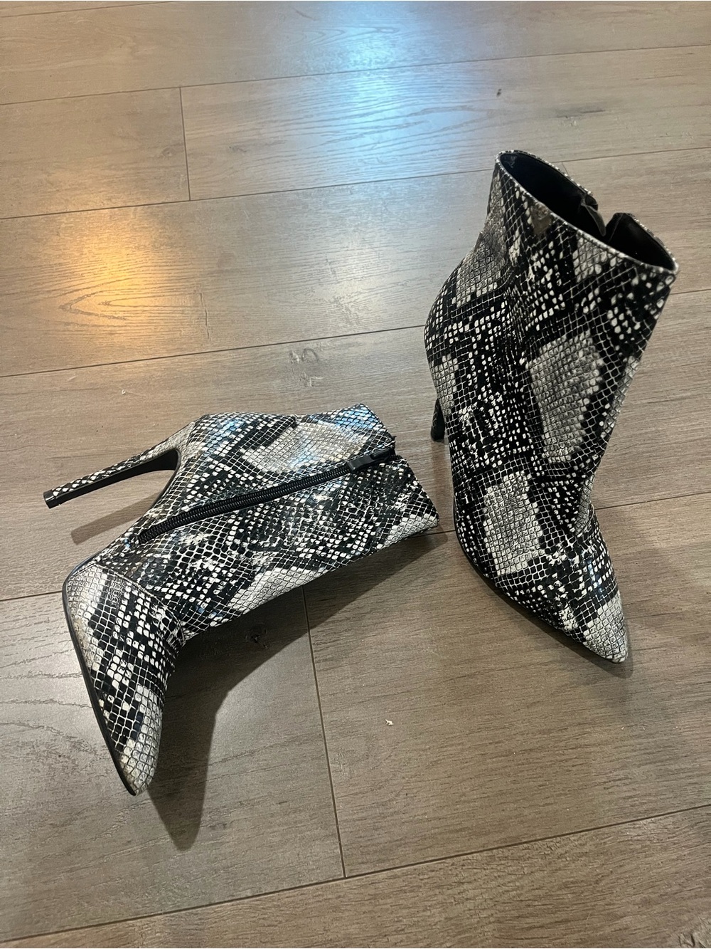 Public Desire Black Snake-Print Pointed Toe Women's Pumps
